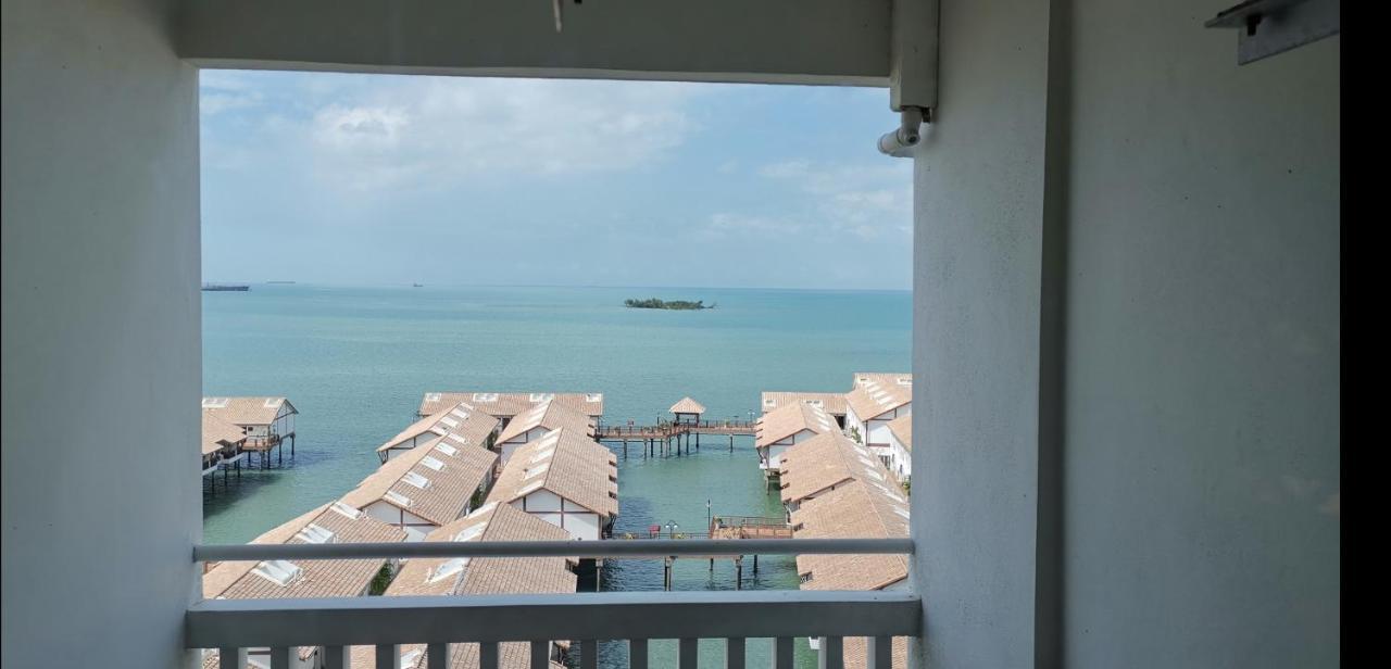 Water Chalet Or Premium Tower Seaview Port Dickson , Private Room Exterior photo